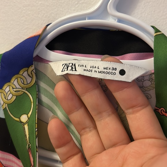 Multicolor Chain Print Dress - Picture 3 of 4